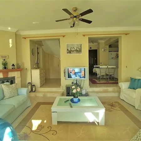 Playa - Solo 4 Bedroom Spacious *