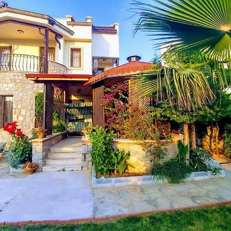 Vila Playa - Solo 4 Bedroom Spacious